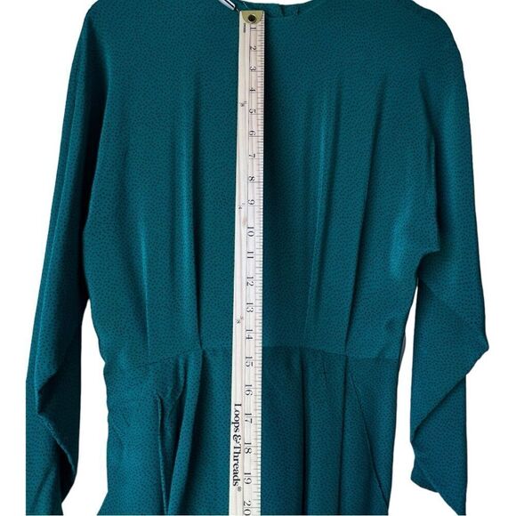 Women's dress emerald long sleeve KENAR2 100% Silk green back button neck size 6 - Picture 6 of 11